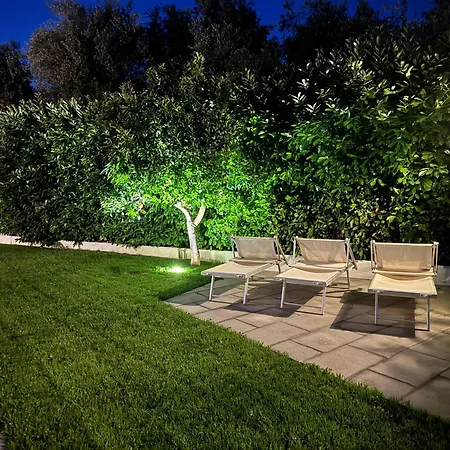 Cinque Апартаменты Вико-Экуенсе